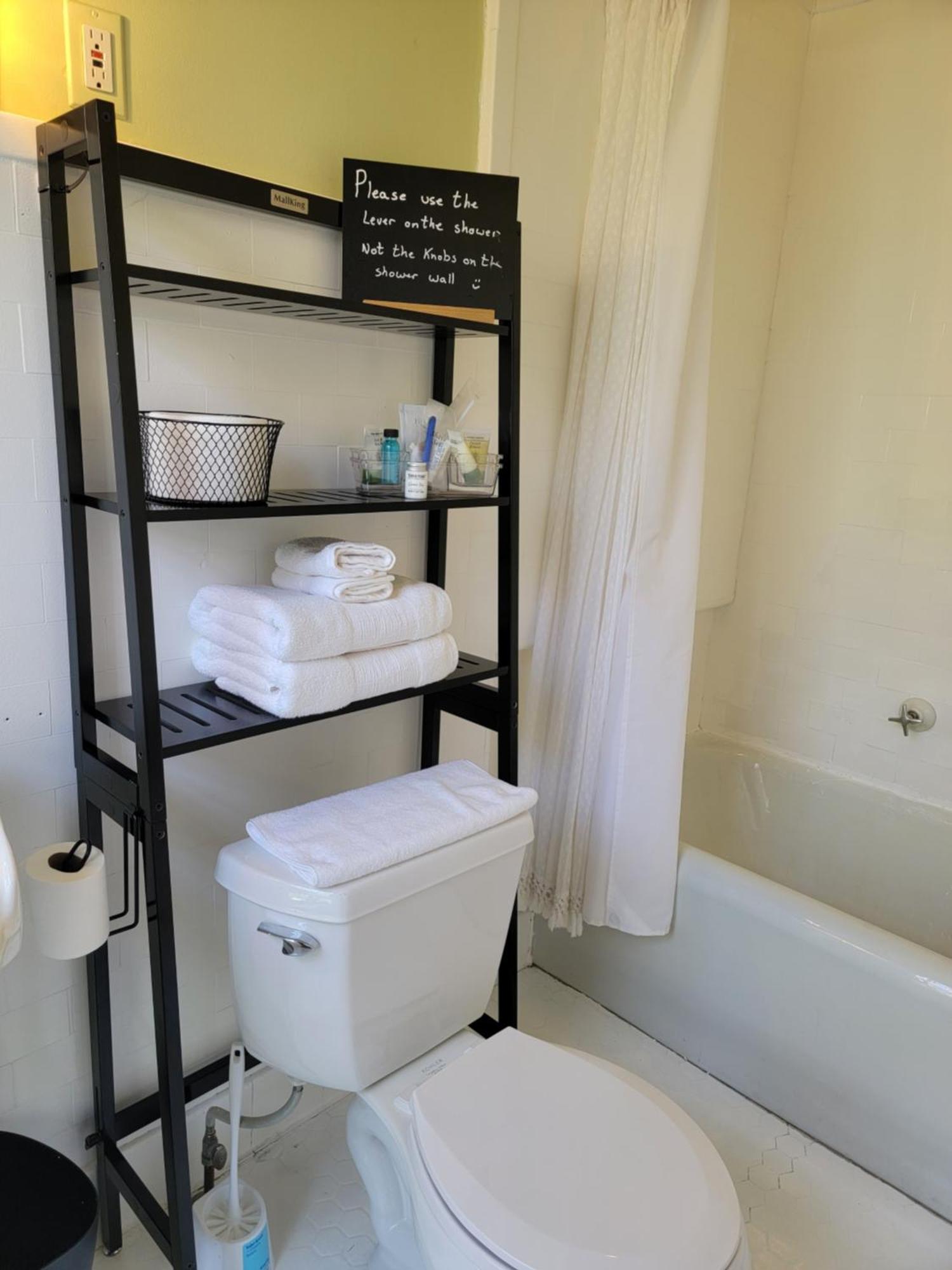 The Kings Throne Inn And Guest House Toledo Ngoại thất bức ảnh