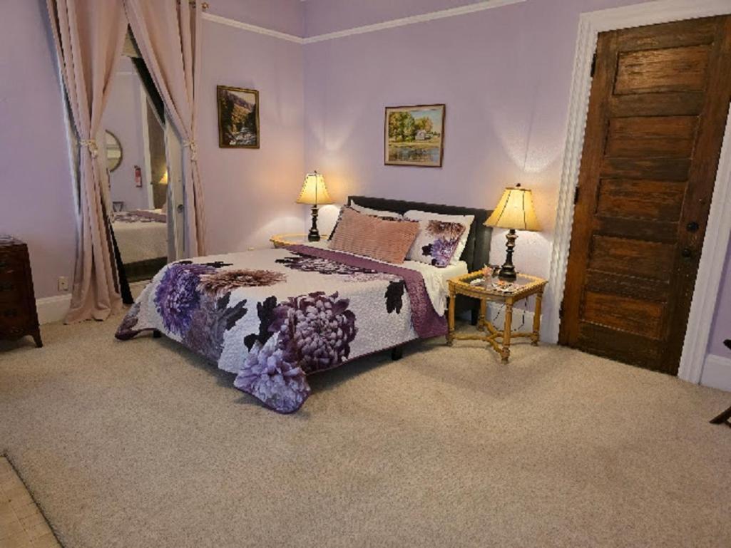 The Kings Throne Inn And Guest House Toledo Ngoại thất bức ảnh